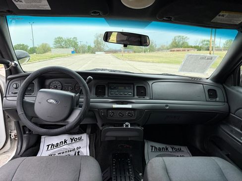 Used 2011 Ford Crown Victoria Police Interceptor w/ Trunk Pack RWD image 12