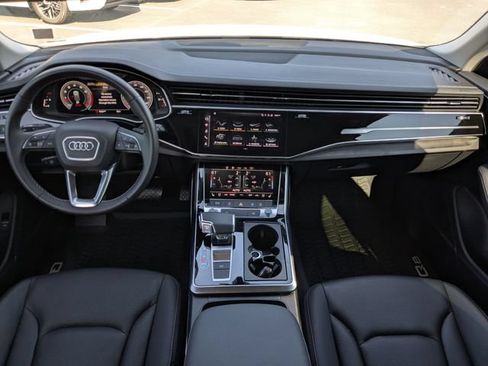 Used 2023 Audi Q8 Premium Plus w/ Premium Plus Package AWD/4WD image 15