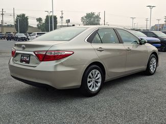 Used 2016 Toyota Camry LE FWD video 5