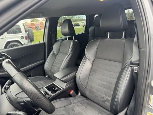 Used 2023 Mitsubishi Outlander SE image 31