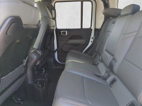 New 2026 Jeep Gladiator Mojave AWD/4WD image 12