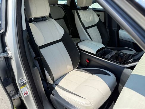 Used 2019 Land Rover Range Rover Velar S AWD/4WD image 30