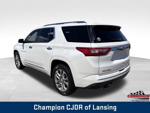 Used 2019 Chevrolet Traverse Premier w/ Driver Confidence II Package FWD image 5