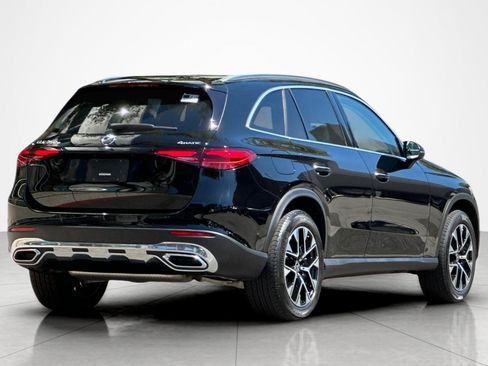 Used 2025 Mercedes-Benz GLC 350e 4MATIC image 5