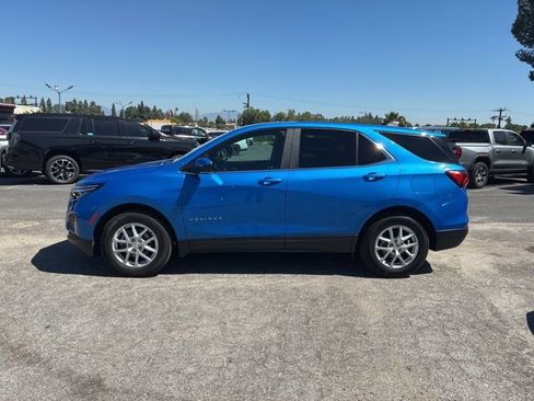Used 2024 Chevrolet Equinox LT w/ LPO, Cargo Package image 4