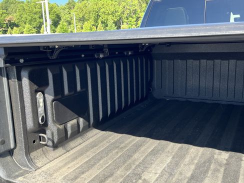 Used 2025 RAM 1500 Limited AWD/4WD image 32