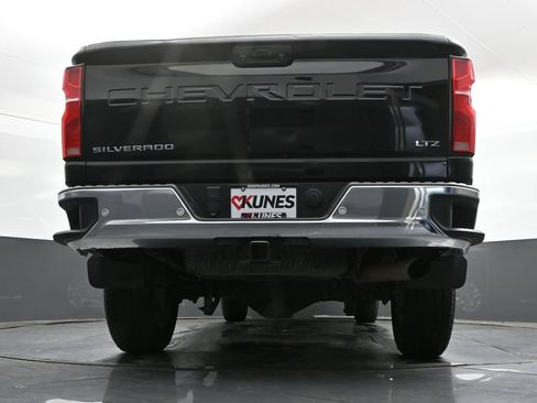 Used 2024 Chevrolet Silverado 2500 LTZ w/ LTZ Convenience Package AWD/4WD image 38