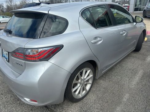 Used 2012 Lexus CT 200h Premium w/ Leather Pkg image 3
