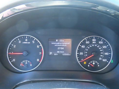 Used 2021 Kia Seltos EX image 28