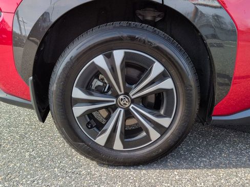 Used 2024 Toyota bZ4X XLE w/ Weather Package image 29