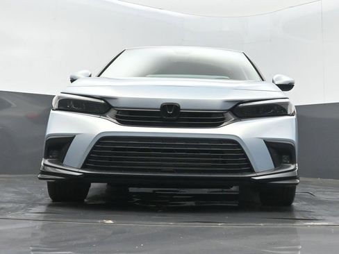 Used 2023 Honda Civic Touring image 11