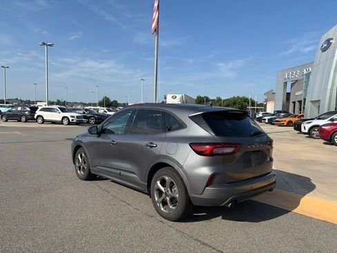 Used 2023 Ford Escape ST-Line w/ Tech Pack #1 FWD image 3