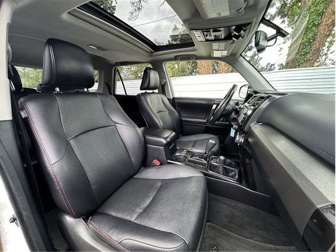 Used 2016 Toyota 4Runner Trail Premium AWD/4WD image 15