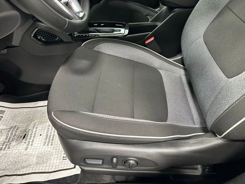 Used 2024 Chevrolet TrailBlazer LT w/ Convenience Package AWD/4WD image 13