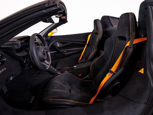 New 2026 McLaren 750S Spider image 22