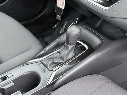 Certified 2025 Toyota Corolla LE image 9