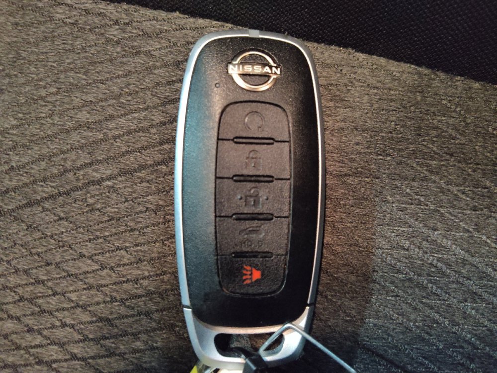 Used 2025 Nissan Rogue SV AWD/4WD image 32