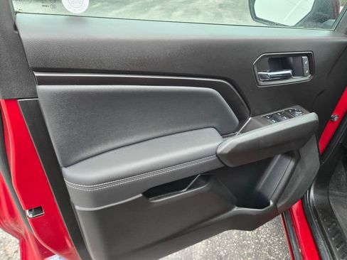 New 2025 GMC Canyon Elevation w/ Convenience Package image 24