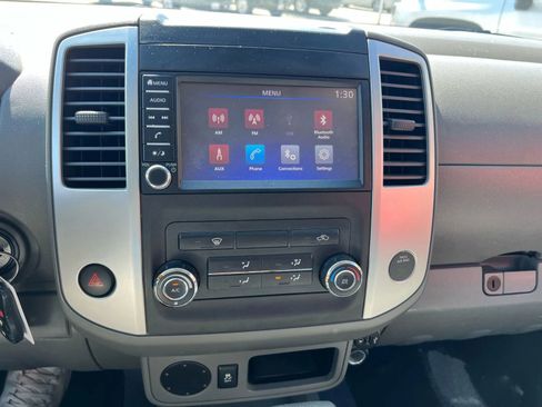 Used 2019 Nissan Frontier SV image 16