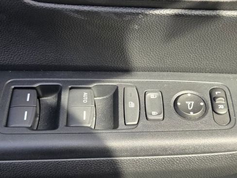 Used 2024 Honda CR-V LX image 27