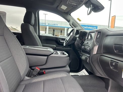 Used 2025 Chevrolet Silverado 2500 Custom w/ Custom Value Package image 32