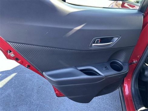 Used 2021 Toyota C-HR LE image 19