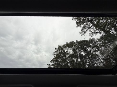 Used 2024 Chevrolet Silverado 1500 LTZ w/ LTZ Premium Package image 40