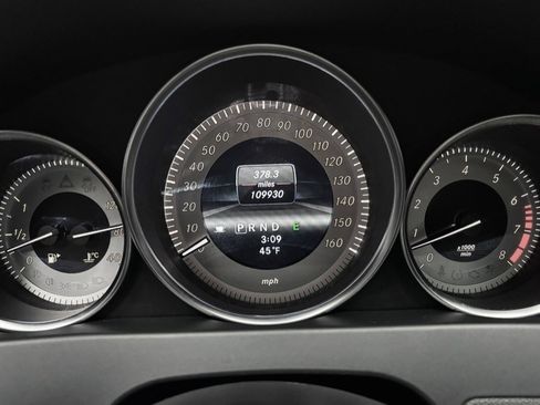 Used 2013 Mercedes-Benz C 300 Sport image 39