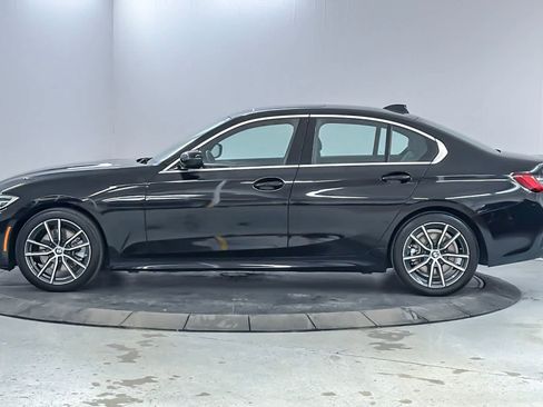 Used 2019 BMW 330i Sedan w/ Convenience Package RWD image 5