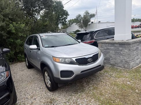 Used 2011 Kia Sorento LX AWD/4WD image 4