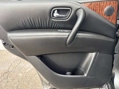 Used 2018 Nissan Armada SL w/ Premium Package image 28