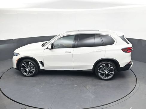 Used 2026 BMW X5 xDrive40i w/ Premium Package AWD/4WD image 27