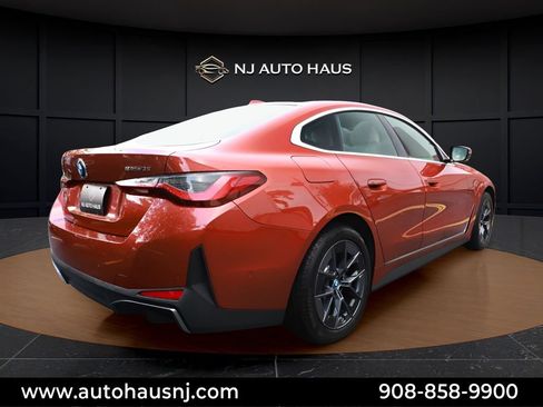 Used 2024 BMW i4 eDrive35 w/ Premium Package RWD image 7