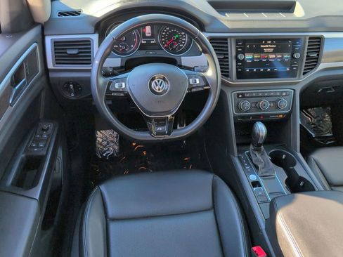 Used 2020 Volkswagen Atlas SE w/ Panoramic Sunroof Package image 23