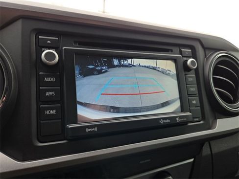 Used 2018 Toyota Tacoma SR5 image 22