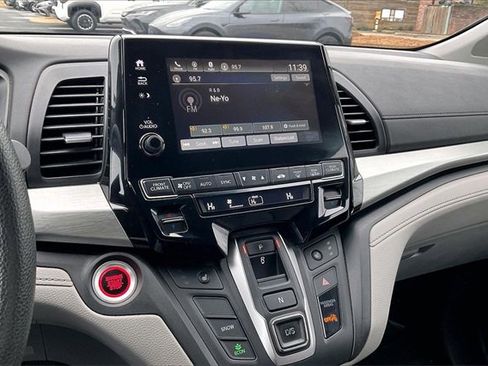 Used 2018 Honda Odyssey EX image 33