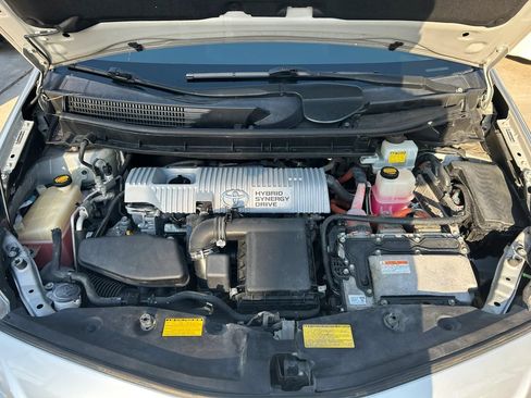 Used 2012 Toyota Prius V Five FWD image 33