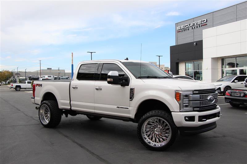 Used 2019 Ford F350 Platinum w/ Platinum Ultimate Package AWD/4WD image 2