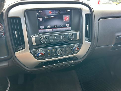 Used 2015 GMC Sierra 1500 SLE w/ SLE Value Package AWD/4WD image 4