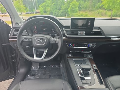 Used 2020 Audi Q5 2.0T Premium Plus w/ Premium Plus Package AWD/4WD image 18