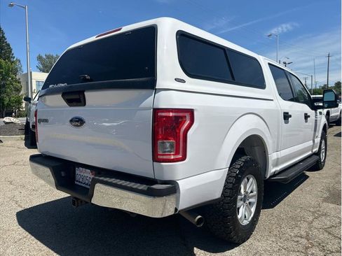 Used 2017 Ford F150 XLT AWD/4WD image 7