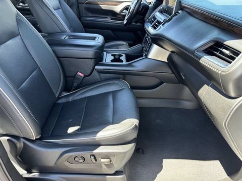 Used 2022 Chevrolet Tahoe Premier AWD/4WD image 11