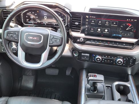 Used 2022 GMC Sierra 1500 SLT AWD/4WD image 10