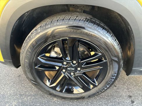 Certified 2024 Chevrolet Trax ACTIV w/ Sunroof Package image 33