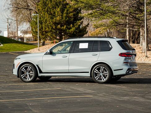 Used 2023 BMW X7 xDrive40i w/ M Sport Package image 7