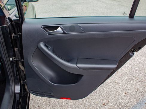 Used 2015 Volkswagen Jetta S FWD image 17