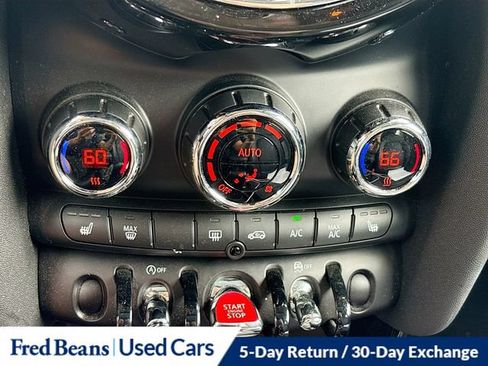 Used 2021 MINI Cooper 4-Door Hardtop FWD image 21