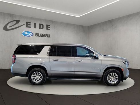 Used 2024 Chevrolet Suburban LT image 6