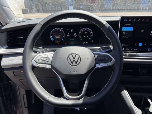 New 2026 Volkswagen Tiguan S FWD image 18