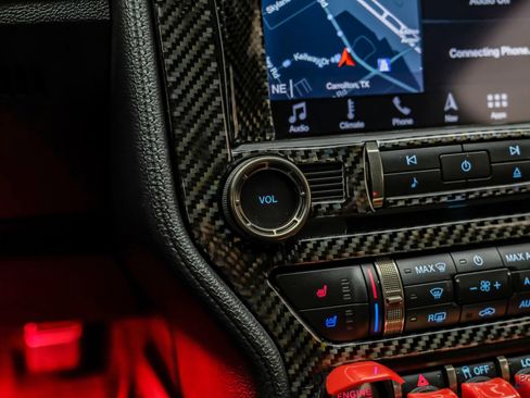 Used 2019 Ford Mustang Shelby GT350 w/ Technology Package RWD image 60
